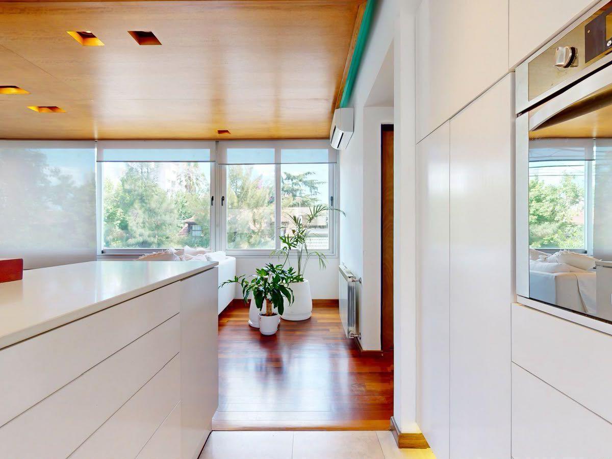 20 e/ 43 y 44 Casa EN Venta DE Tres Plantas Y Ascensor