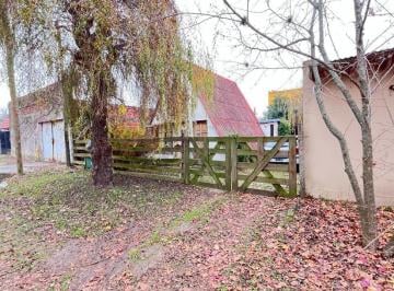 Casa · 63m² · 3 Ambientes · 1 Cochera · Casa en Manuel B Gonnet Casa a Reciclar en Venta