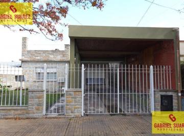 Casa · 272m² · 4 Ambientes · 1 Cochera · Casa en Llavallol