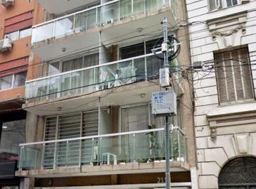 Departamento en Venta de 1 ambiente · Viamonte 2100 y Junín. Monoambiente 34 m² Impecable. Piso 6 Al Frente. Balcón. Pileta en El Edificio