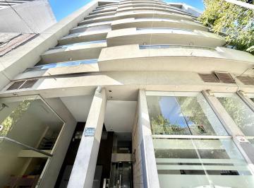 Departamento · 4m² · 2 Ambientes · Departamento con Balcón Amoblado, Zona Plaza Italia