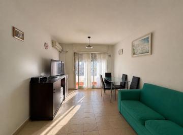 Departamento · 40m² · 2 Ambientes · Venta Departamento de 1 Dormitorio con Balcón Zona Centro Rosario