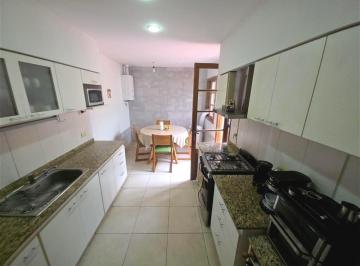 Casa · 170m² · 3 Dormitorios · 1 Cochera · Rosario. Venta Casa Al Frente. Tres Dorm.. Dos Baños. Cochera. Apta Crédito.