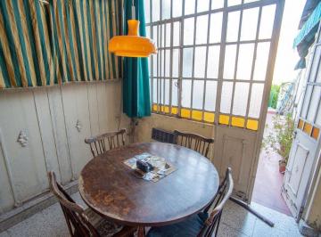 Casa · 261m² · 8 Ambientes · Dos Propiedades - a Restaurar en Ctro Sur!