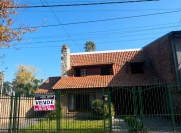 Casa de 7 ambientes, Rosario · Importante Casa en Alberdi