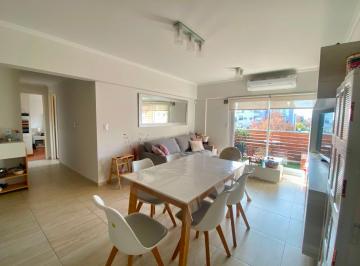 Departamento · 50m² · 3 Ambientes · 2 Cocheras · Venta Dto 3 Amb - Caseros