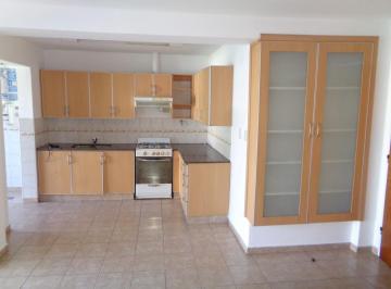 Foto · Barrio Ampliación Claret - Excelente Casa de 3 Dorm., 1 en Suitte con Vestidor, Amplia con Coc