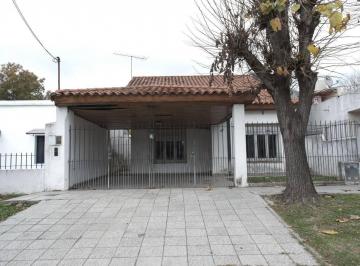 RRA-RRA-2281_2 · Casa en Venta en Llavallol - Lomas de Zamora