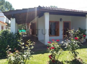 Casa · 120m² · 4 Ambientes · 1 Cochera · Casa en Alquiler Anual en Parque Sakura, Pileta y Quincho