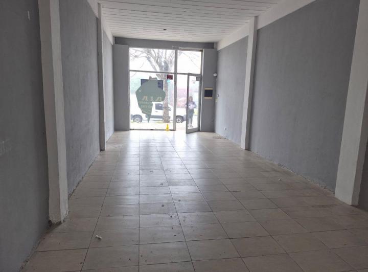 Local comercial · 57m²