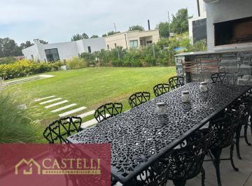 Casa · 125m² · 4 Ambientes · 1 Cochera · Casa en Venta 4 Ambientes en Santa Elisa