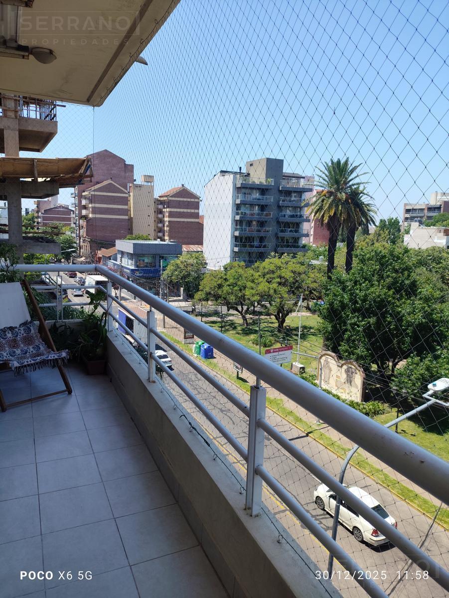 Fes. Venta Departamento 2 Ambientes con Cochera en Tigre. Frente a Plaza de los Bomberos