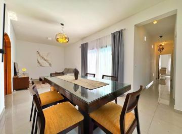 Casa · 110m² · 4 Ambientes · Venta - Casa 2 Dorm. Roldan
