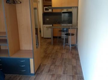 Desde habitacion vista barra y cocina · Alquiler Gran Mono Luminoso en Recoleta Laudry, Piscina, Gym, Sauna