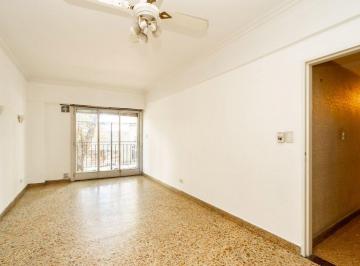 Departamento · 63m² · 4 Ambientes · Venta Depto 4 Ambientes Devoto Balcon Lavadero