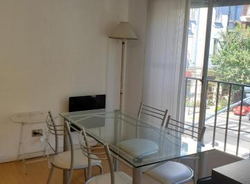 Departamento · 40m² · 2 Ambientes · 2 Amb. Calle Bcón. Fces. Amoblado.2º Piso X Escal.