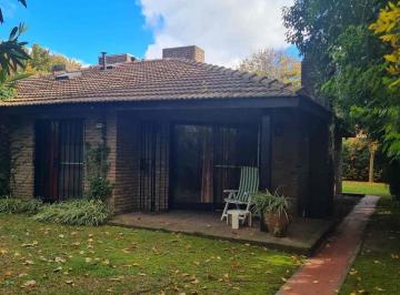Casa · 62m² · 3 Ambientes · 3 Cocheras · Venta Casa Cuba Villa de Mayo. 3 Amb. Apta Credito