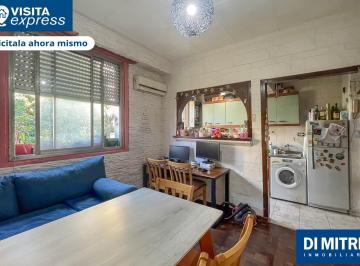 Living Comedor · Barracas Departamento 2 Ambientes Segundo Piso por Escalera
