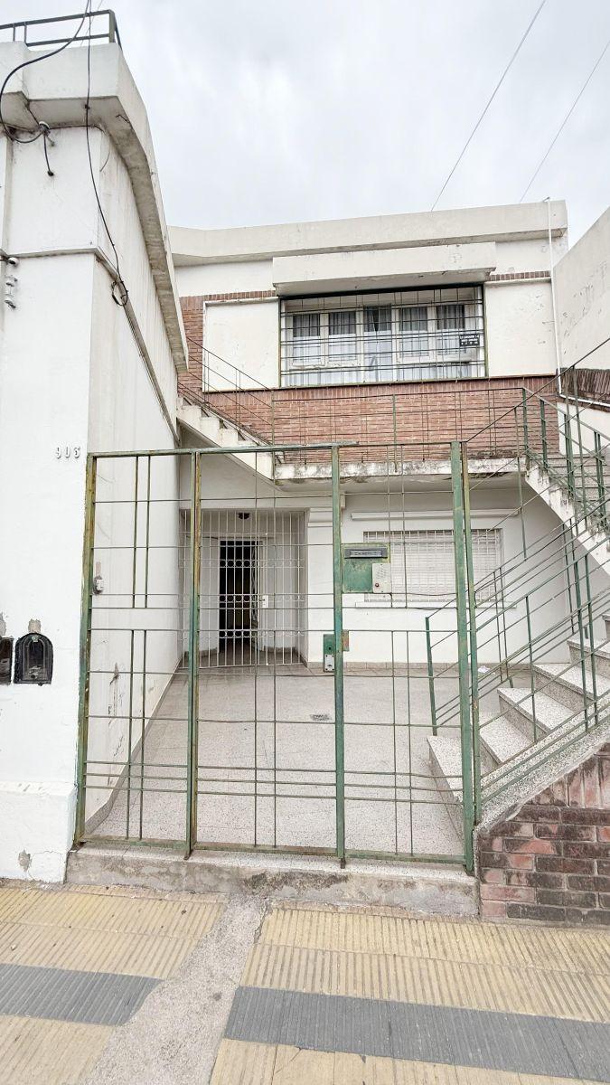 Avenida Leandro N. Alem 901