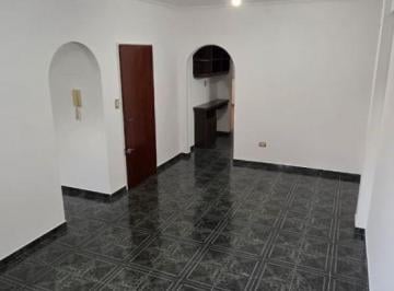 Departamento de 3 ambientes, Avellaneda · Departamento en Alquiler de Tres Ambientes con Cochera.