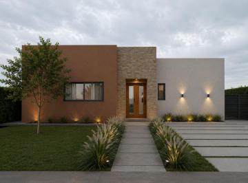 Casa · 159m² · 4 Ambientes · 2 Cocheras · Venta Casa 4 Ambientes Santa Elisa. Pilar del Este