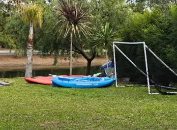 Casa · 285m² · 5 Ambientes · Casa a La Laguna en Barrio Los Alisos de Nordelta