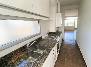 Departamento · 44m² · 2 Ambientes · 1 Cochera · Urquiza E/ Castellanos y Alsina