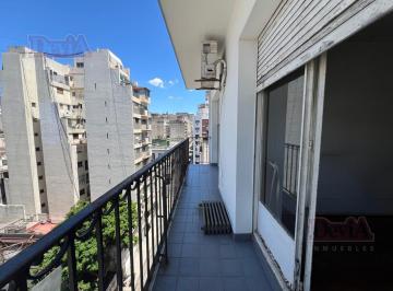 Departamento · 92m² · 4 Ambientes · 1 Cochera · Venta - Departamento - 4 Ambientes - Cochera - a Refaccionar - Peron 1400