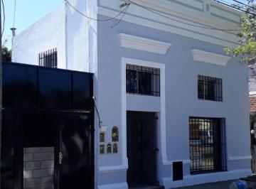 Departamento de 6 ambientes, San Isidro · Casa C/ 3 Departamentos