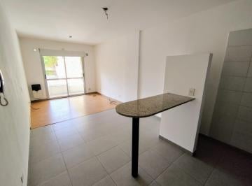 Departamento · 32m² · 1 Ambiente · 1 Cochera · Monoambiente en Alquiler con Cochera - Dorrego 1673