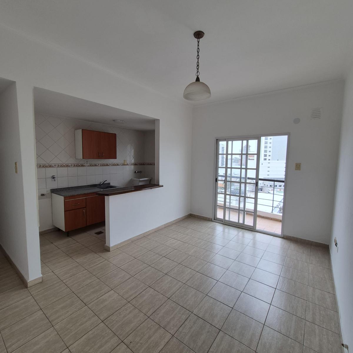 Candido Pujato 2754