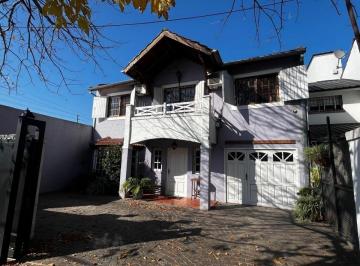 Casa de 6 ambientes, San Miguel · Casa en Venta en Bella Vista