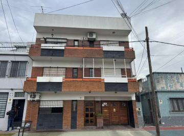 Departamento de 2 ambientes, Avellaneda · Departamento de 2 Ambientes con Cochera en Alquiler!
