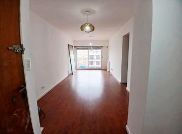 Departamento · 81m² · 4 Ambientes · 1 Cochera · Departamento 4 Amb Cochera Balcón Toilette Lavad