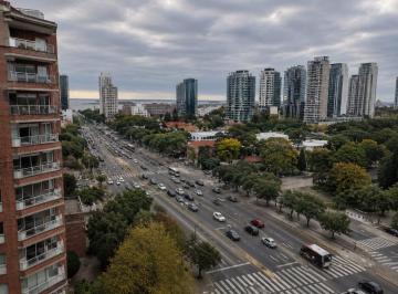 Departamento · 80m² · 4 Ambientes · 1 Cochera · Venta Reciclado. Duplex, Piso Alto, 4 Amb, Cochera. 86 m²