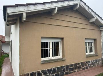 PH de 3 ambientes, Mar del Plata · Alquiler Anual: Casa a 100 m del Mar – Barrio Playa Serena