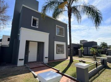 Casa de 7 ambientes, Córdoba · Alquilo Casa de 4 Dorm. con Pileta en Housing – Villa Rivera Indarte