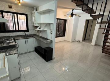 PH · 79m² · 4 Ambientes · PH Apto Credito - 4 Ambientes con Terraza y Patio
