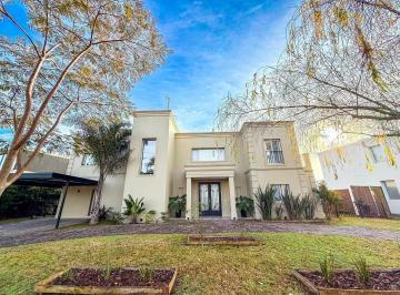 DOC-DOC-451_2 · Casa en Venta a La Laguna en Villanueva San Benito Apto Permuta