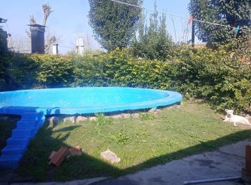 Casa · 370m² · 5 Ambientes · 1 Cochera · Venta de Tres Propiedades en Bloque