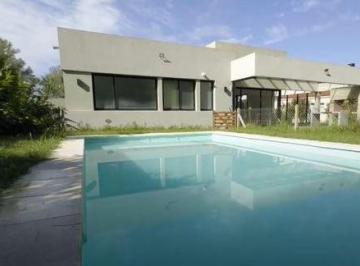 Casa · 190m² · 4 Ambientes · 3 Cocheras · Casa 4 Ambientes en Venta/alquiler en Barrio Cerrado Santa Juana, Canning