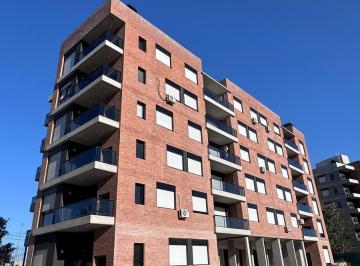 Departamento · 53m² · 3 Ambientes · 1 Cochera · Departamento en Fisherton