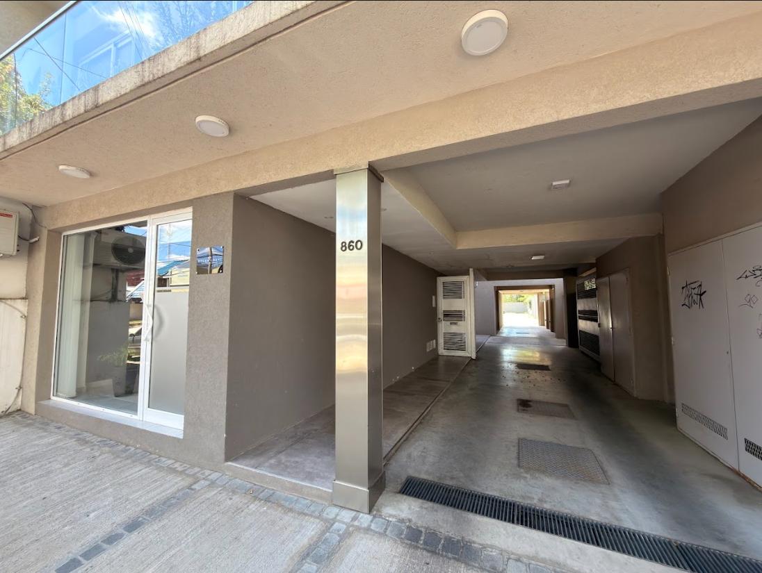 Lavalle 860 Piso 3 Departamento b