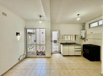 PH de 2 ambientes, Rosario · Departamento de 1 Dormitorio Al Frente en Venta. Carriego 1052