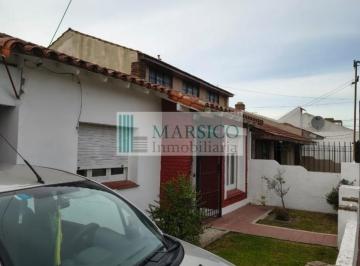 Casa · 75m² · 3 Ambientes · Chalet Tradicional