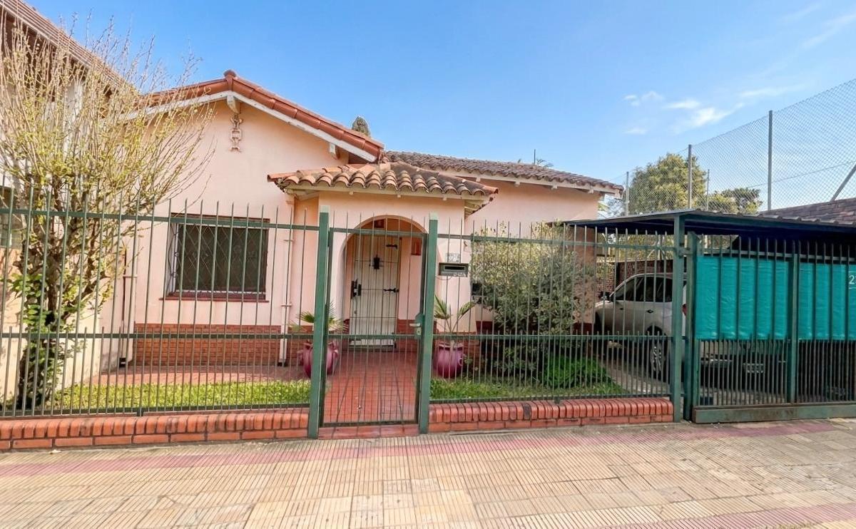 Casa 5 Dormitorios, Jardín, Pileta, Cochera en Villa Adelina, San Isidro