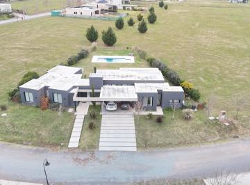 Casa · 208m² · 5 Ambientes · 2 Cocheras · Casa en Venta - El Campo Fincas Exclusivas Cardales
