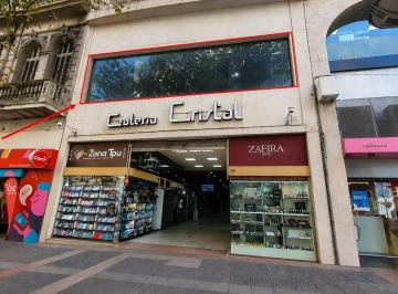 Local comercial · 387m² · Alquiler Local de 6 Baños Centro en 18 de Julio