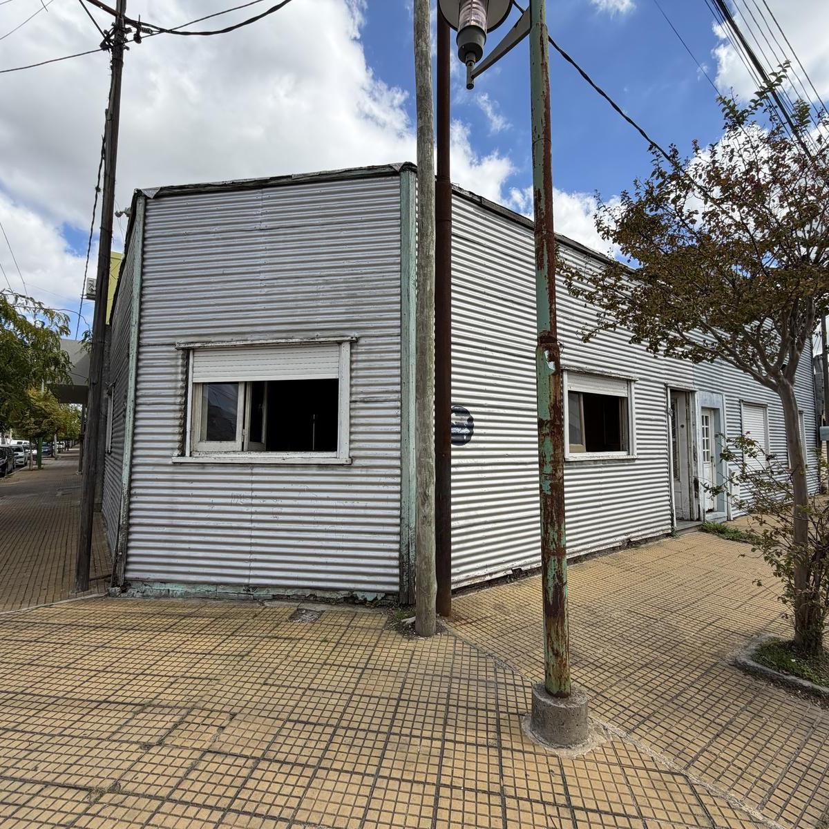 Sidoti Esquina Sarmiento,  Ensenada, Ensenada