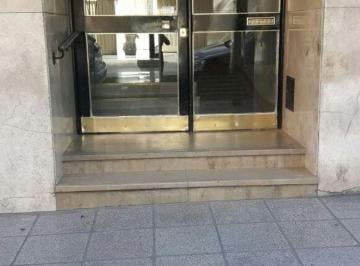 Departamento de 3 ambientes, Recoleta · Excelente Depto de 3 Amb Al Fte con Bcon. Muy Luminoso